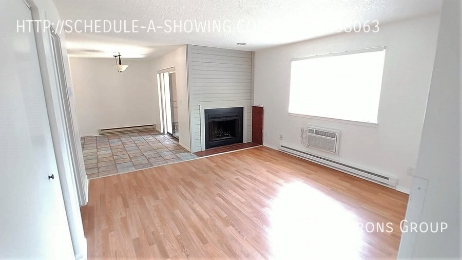 Primary Photo - 3065 30th St