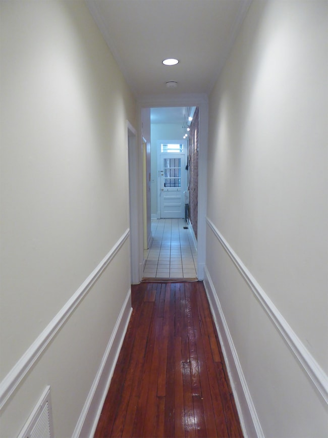 Building Photo - 1836 Ingleside Terrace NW