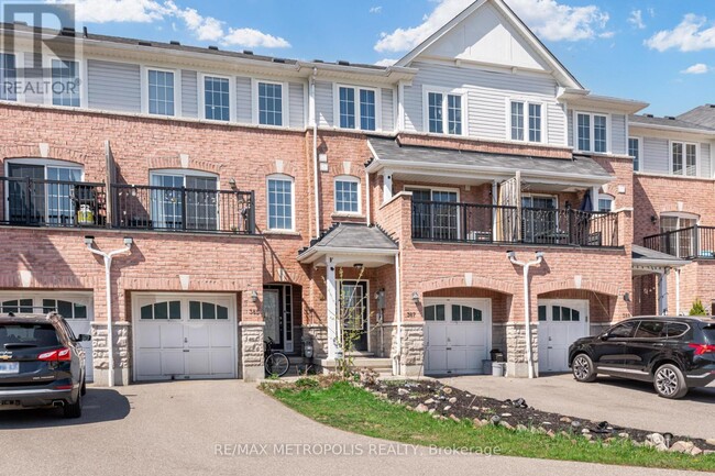 Building Photo - 385 Rossland Rd W
