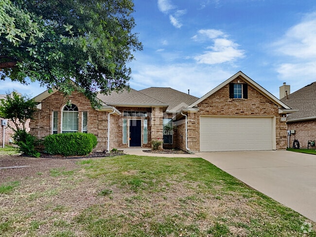 Building Photo - 5700 Creekway Dr
