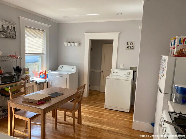 Foto del edificio - 334 Broadway