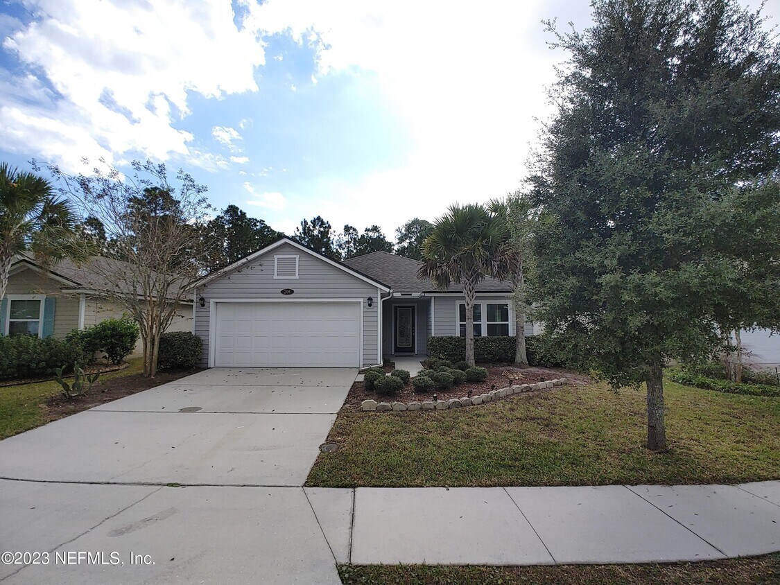 Primary Photo - 208 Midway Park Dr