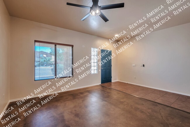 Foto del edificio - 8261 N Converse Ct