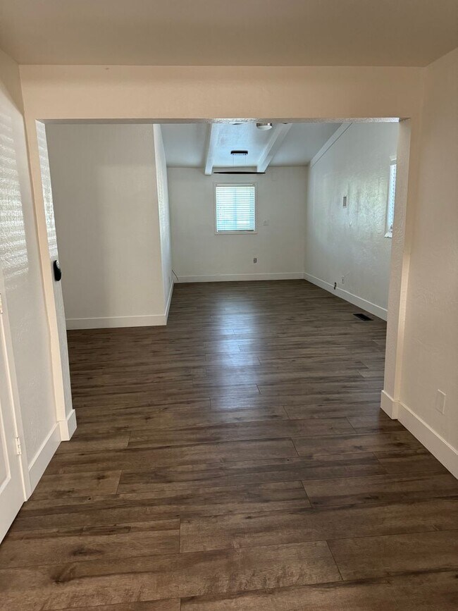 Building Photo - 2066 Placer St