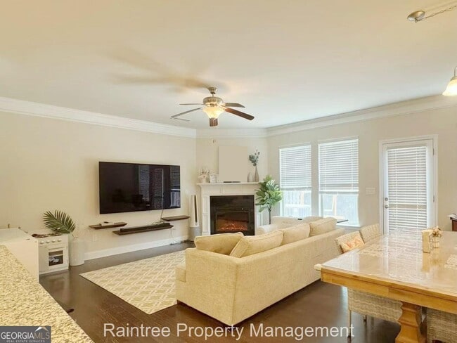 Building Photo - 309 Mannes Ln