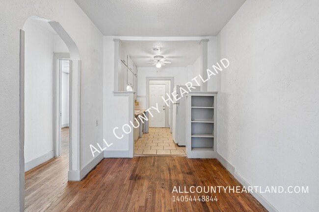 Building Photo - 1116 NW 29th St