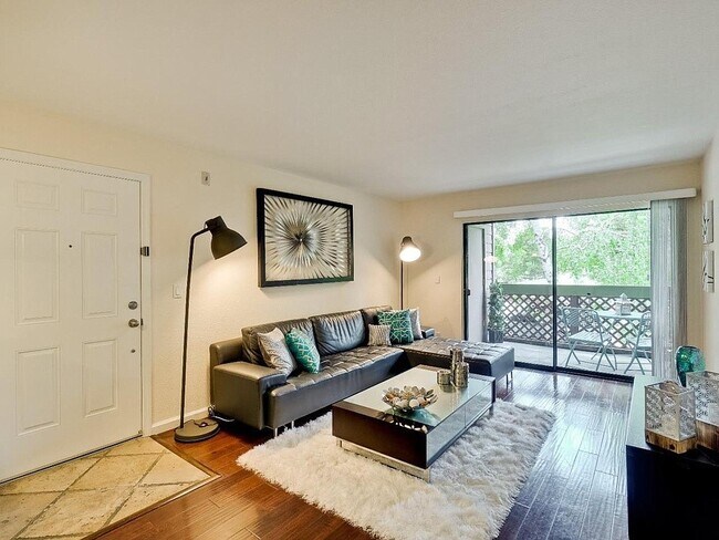 Sala de estar 2 - 684 Teatree Ct