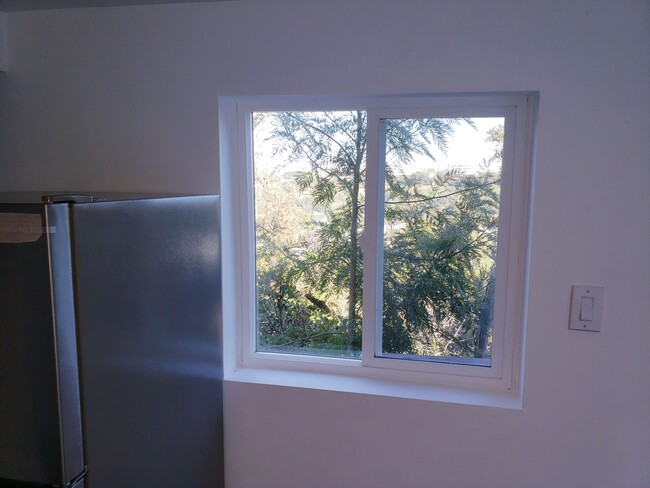 Foto del edificio - 960 N Tigertail Rd