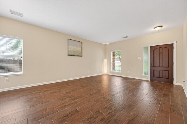 Foto del edificio - 10427 Lyndon Meadows Dr