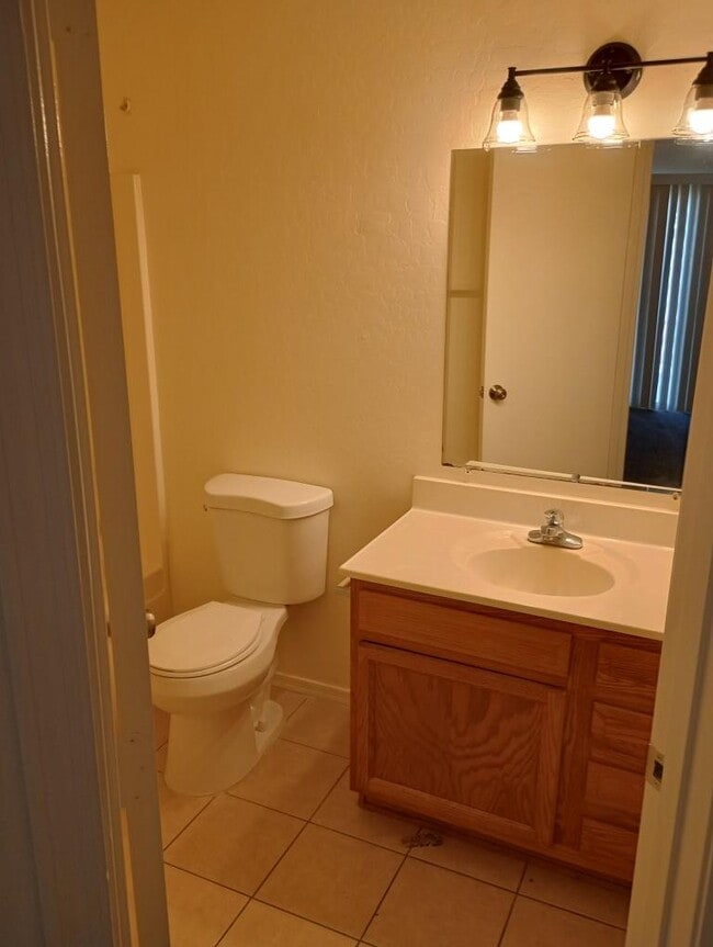 Foto del edificio - S Moon Valley Rd