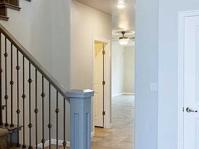 Building Photo - Newer home in Ivins! Great views!