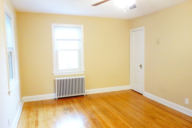 Foto del edificio - 8210 Greenwood Ave