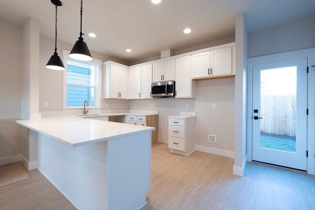 Foto del edificio - New Build 3 Bed, 1.5 Bath Rental Home in Centennial neighborhood!