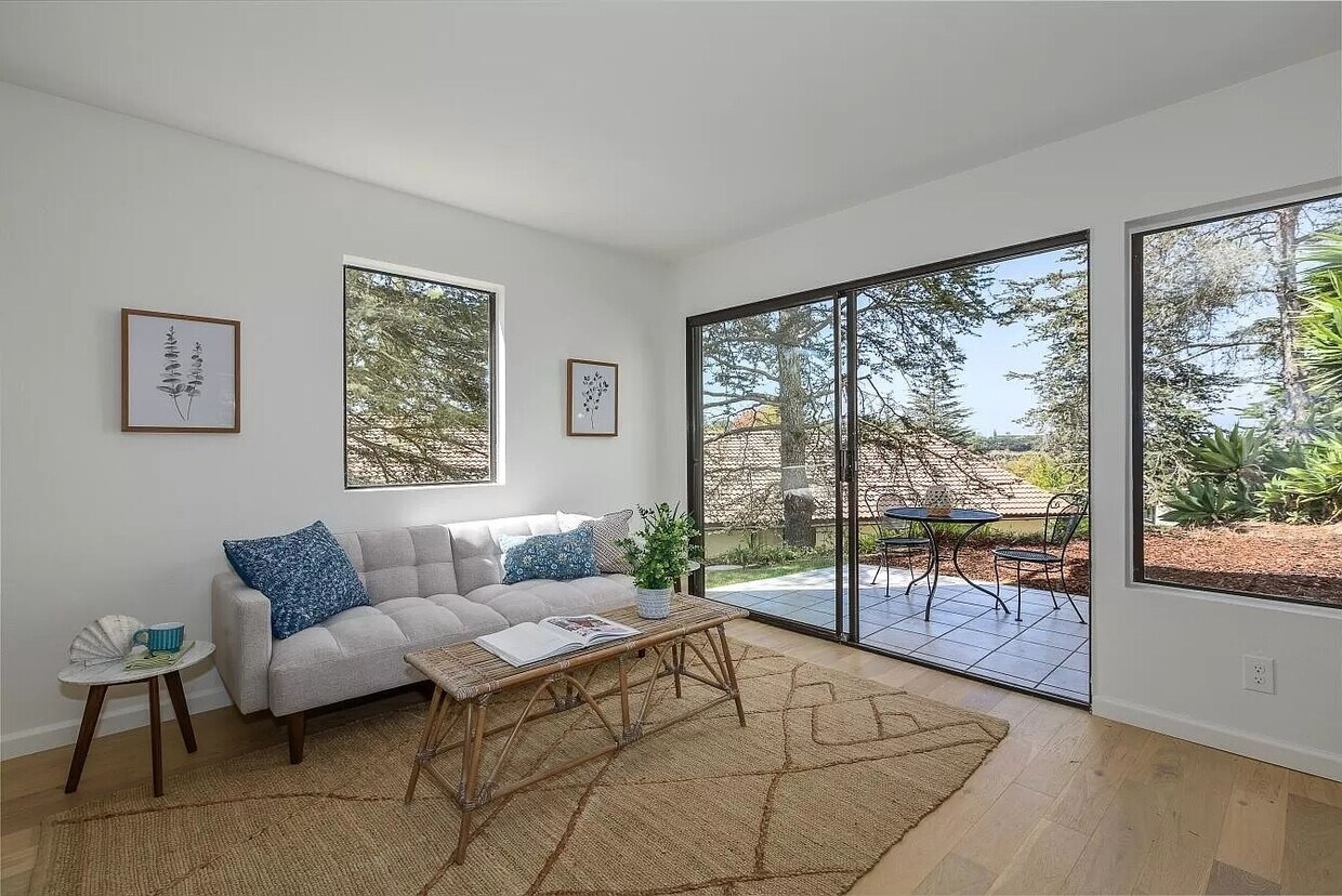 Foto principal - 972 Miramonte Dr