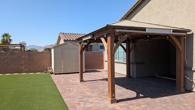 Foto del edificio - 653 Timberfalls Ln