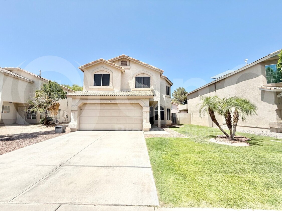 Foto principal - 1242 W Glenmere Dr