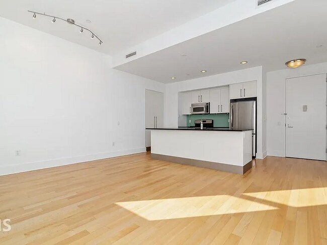 Foto del edificio - 4 Beacon Way