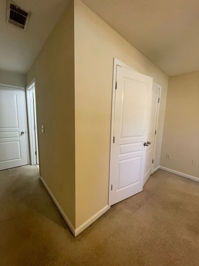 Photo - 02-101 Bosilca Apartment