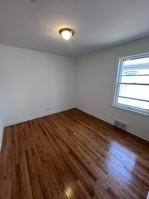 Building Photo - 6204 S McVicker Ave