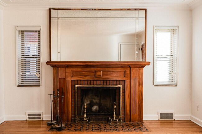 Building Photo - 17336 Kentucky St - FDR