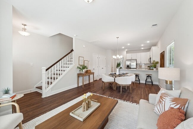 Building Photo - 142 Pinewind Way- Magnolia