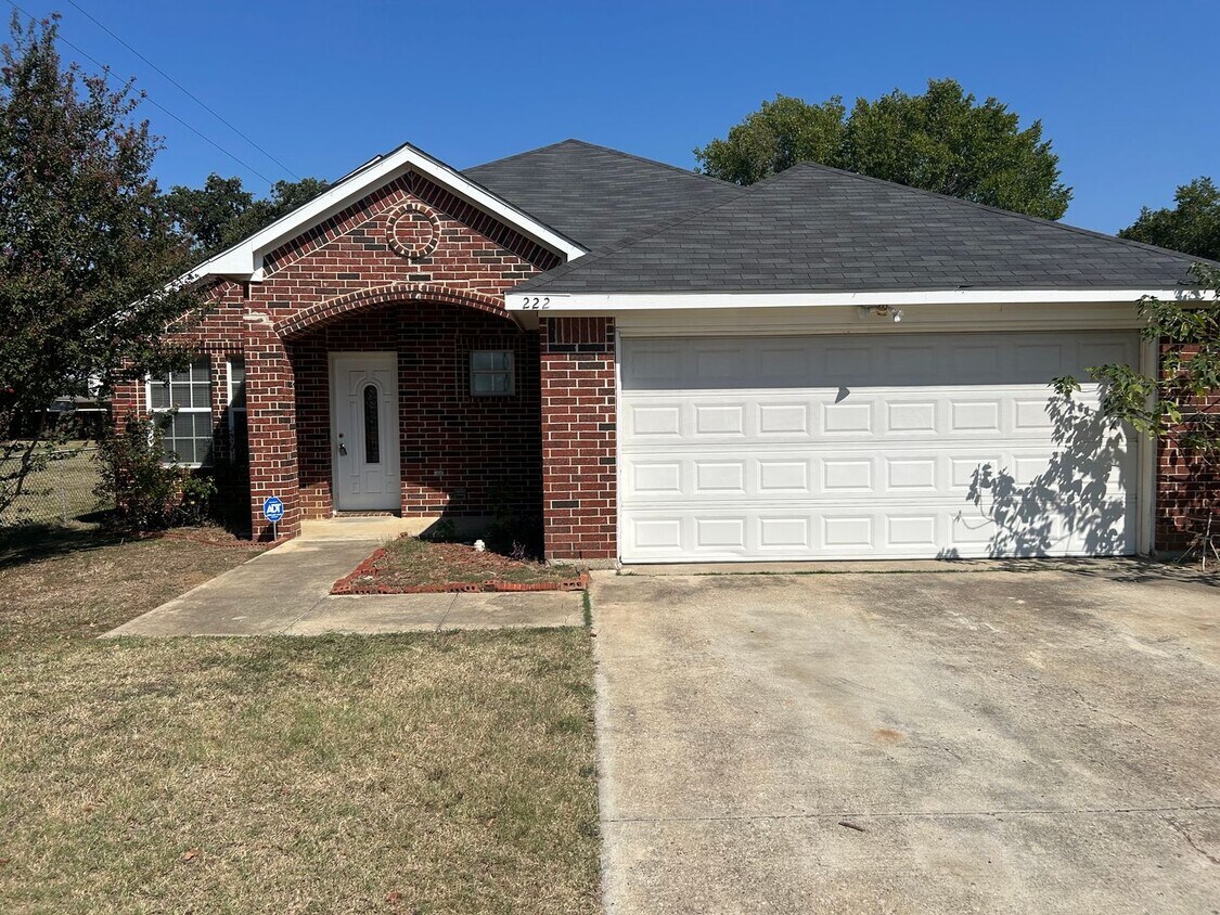 Foto principal - 222 Wright Blvd
