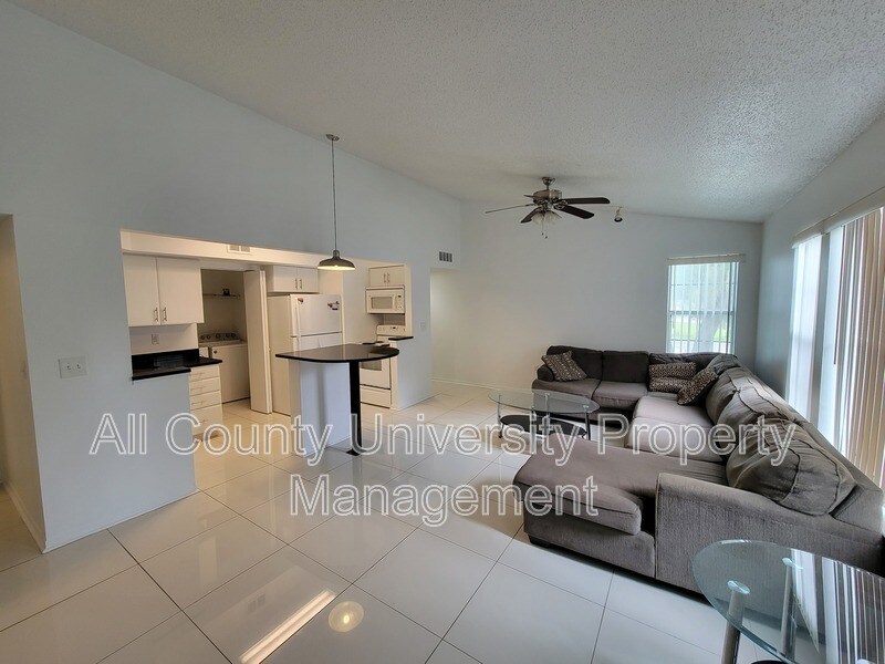 Primary Photo - 2601 SW Archer Rd