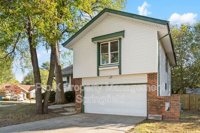 Building Photo - 4536 S Crescent Ave