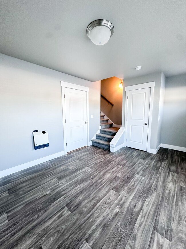 Foto del edificio - Adorable townhome in Josephine Crossing!