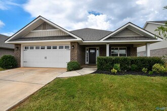 Building Photo - 194 Abercorn Dr