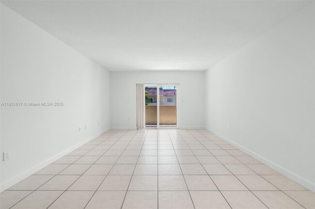 Building Photo - 9952 SW 88th St