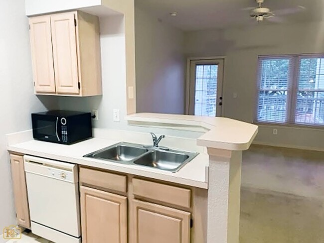 Building Photo - 23500 Walden Center Dr
