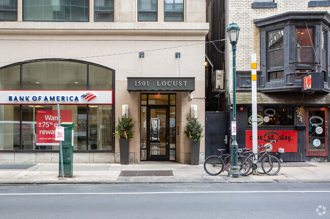 Entrance - 1501 Locust St Residential