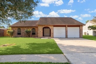 Building Photo - 271 E Castle Harbour Dr