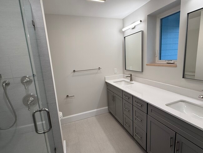 Building Photo - 42 O'Neil St