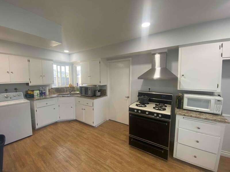 Foto del edificio - 2304 E Virginia Ave