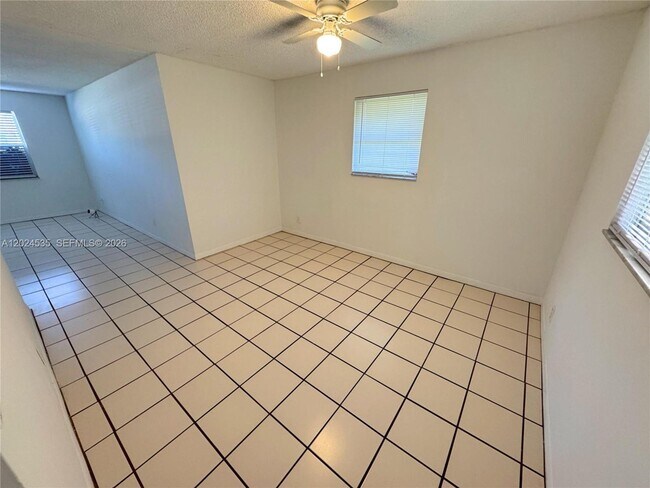 Foto del edificio - 2309 SE 2nd St