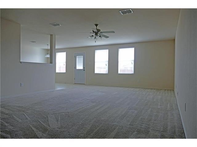 Foto del edificio - 2814 Lake Vista Dr