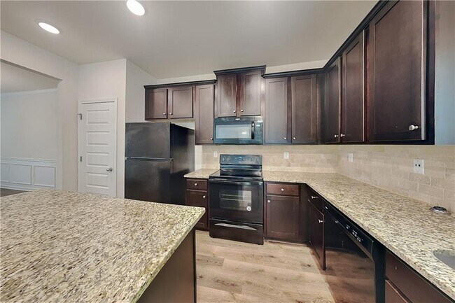 Foto del edificio - 4971 Terrace Dr
