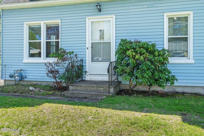 Foto del edificio - 234 Osborne Rd