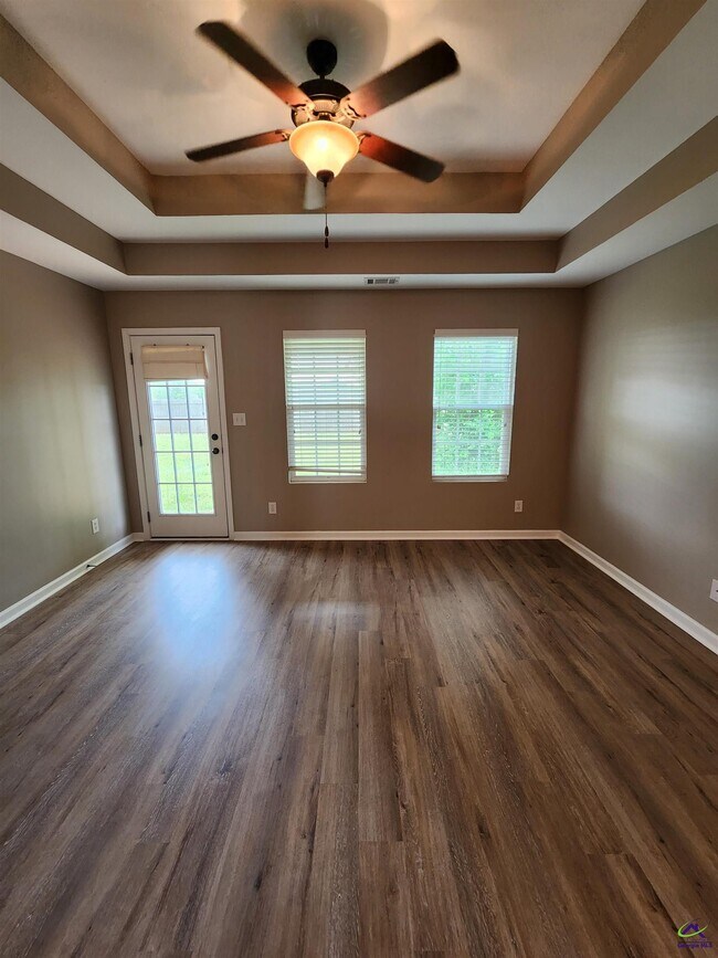Building Photo - 103 Haven Way
