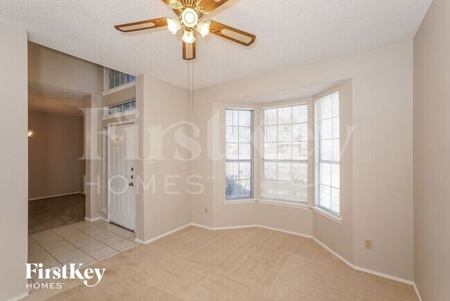 Foto del edificio - 4317 Fairmont Drive