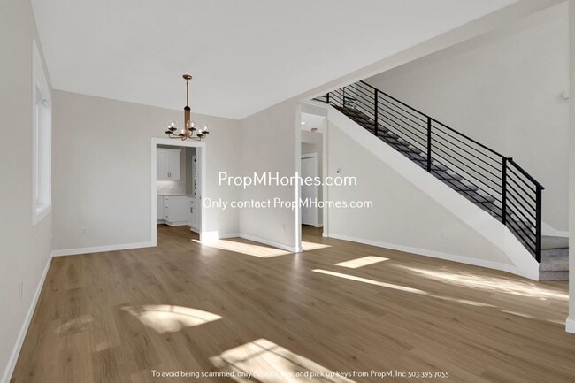 Foto del edificio - Updated Luxury Four Bedroom Home In Oregon...