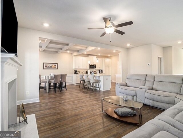 Foto del edificio - 394 Greenleaf Ct NW