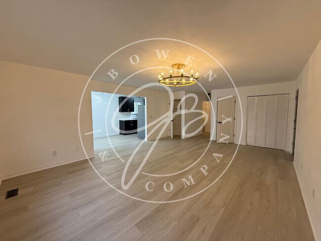 Foto del edificio - "Discover Spacious Comfort: Modern 3-Bed, 2-Bath in Maumee School District.