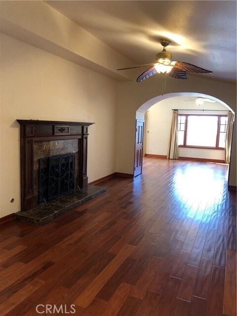 Building Photo - 9142 Hyde Park Dr