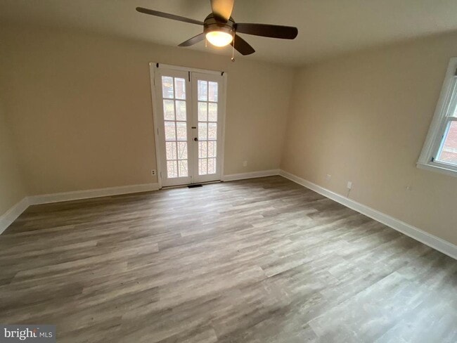 Building Photo - 339 Homeland Southway