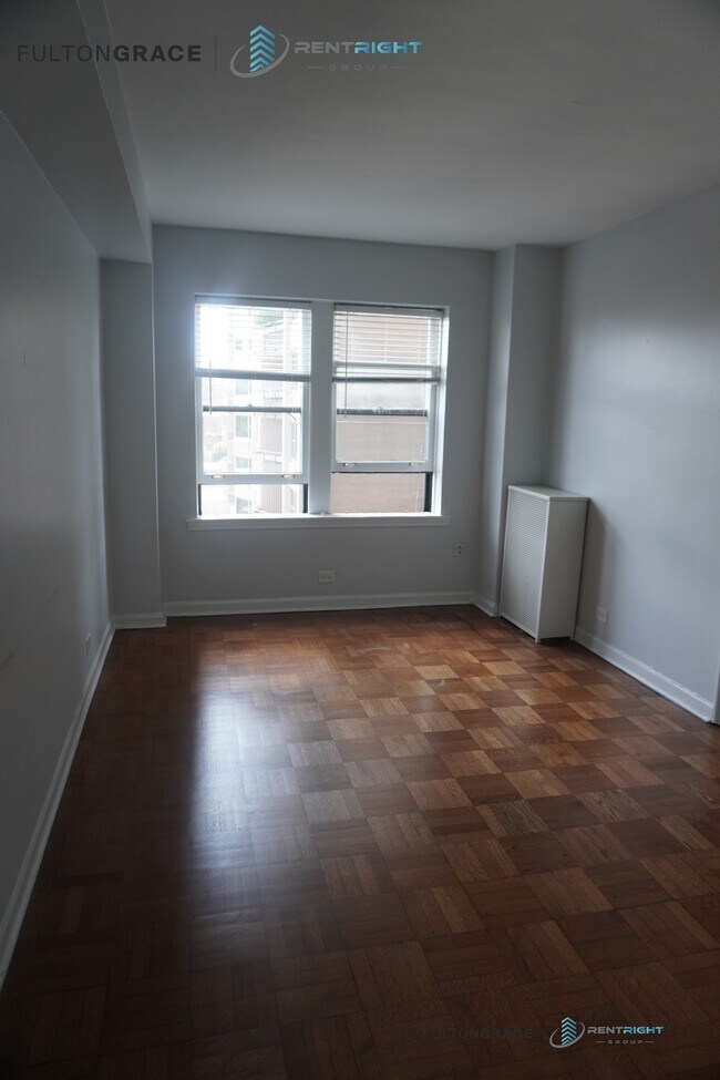Foto del edificio - 534 W Stratford Pl