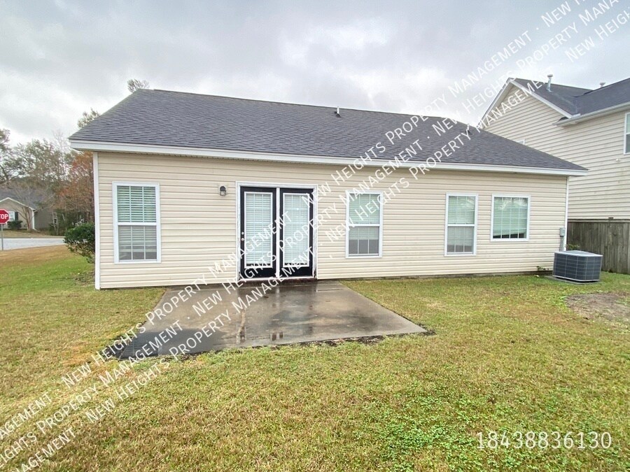 Primary Photo - 8207 Ronda Drive