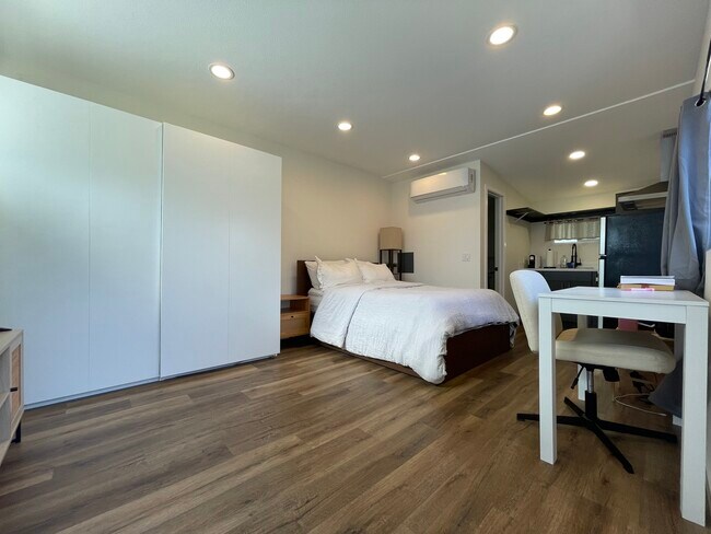 Foto del edificio - 1075 Redondo Ave